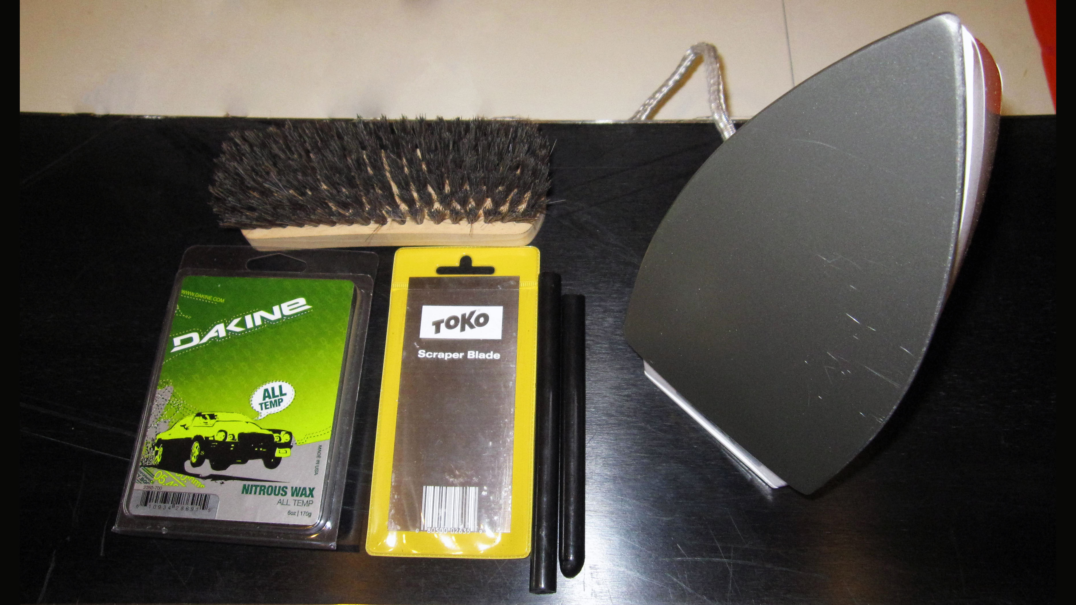 Encerar la tabla de snow o ski, herramientas necesarias Soul Snowboard